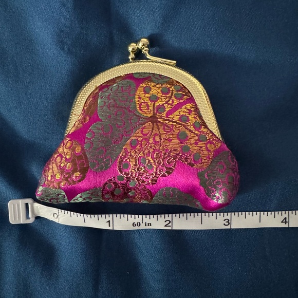 Kisslock Coin Purse - Brocade Print Small Clasp Vintage-Style Wallet - Picture 2 of 9